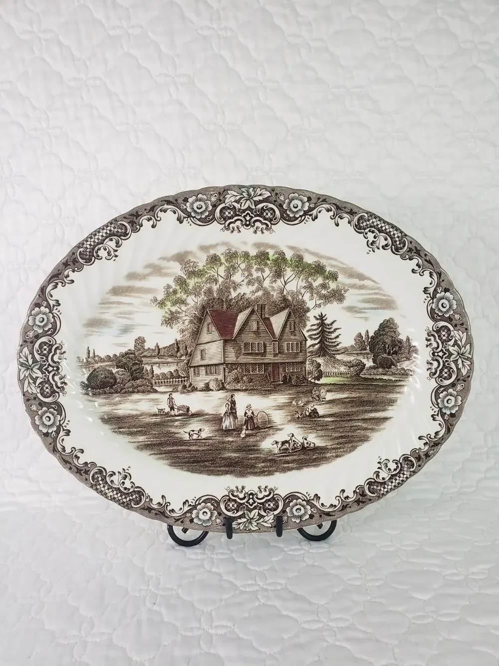 Johnson Brothers Heritage Hall Colonial Overhang Oval Serving Platter Tray